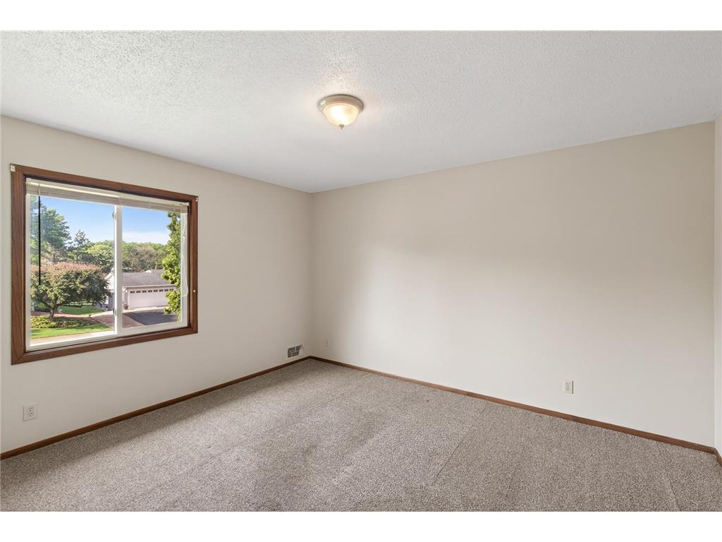 8100 W 102nd Street Bloomington MN 55438 7080003 image16