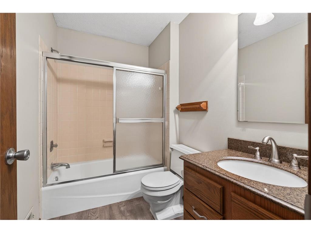 8100 W 102nd Street Bloomington MN 55438 7080003 image18