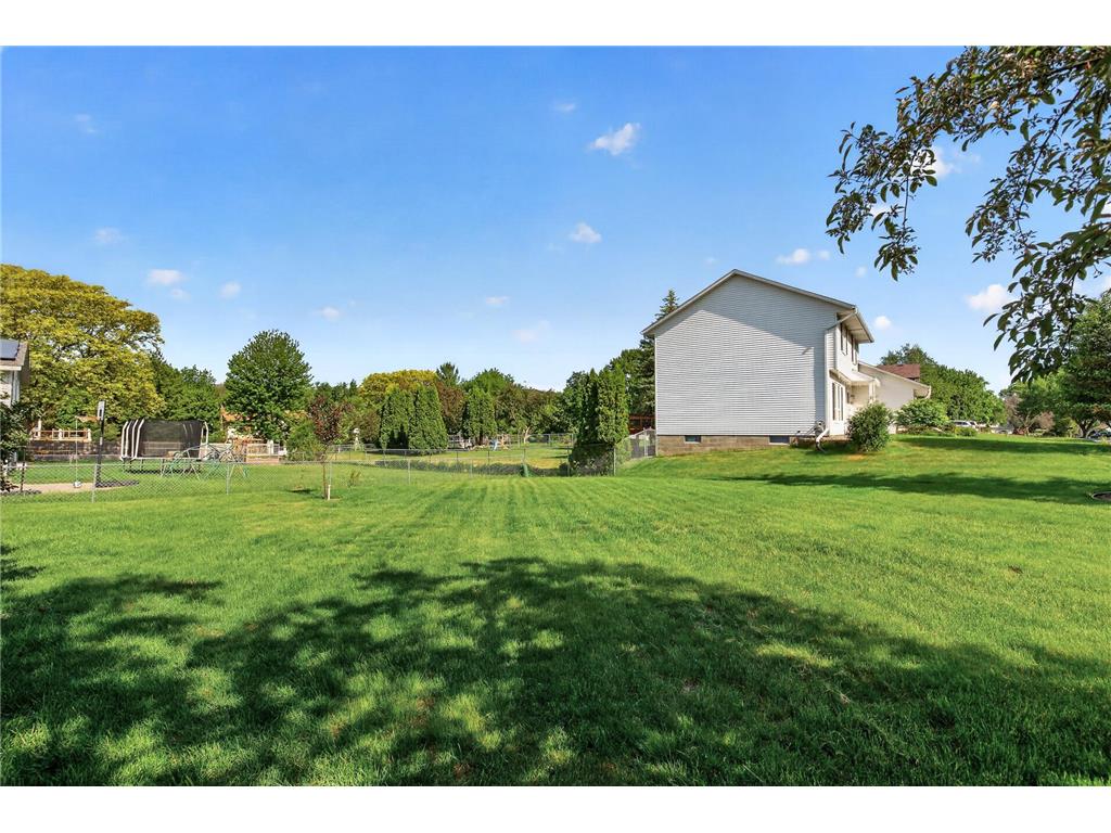 8100 W 102nd Street Bloomington MN 55438 7080003 image30