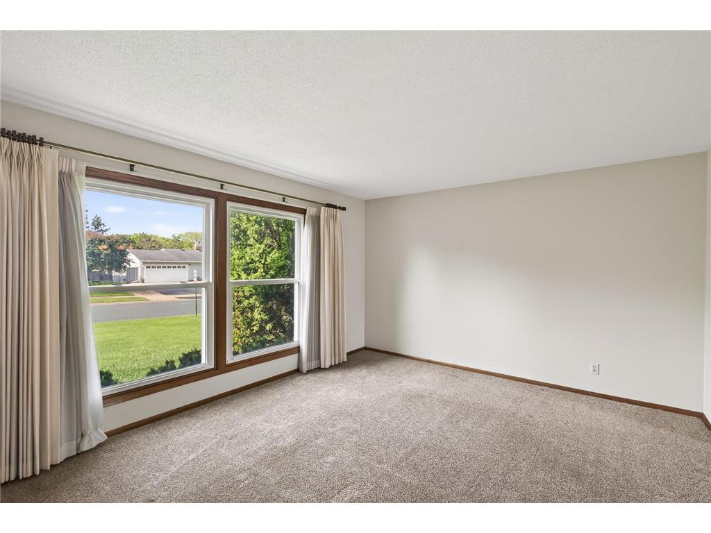 8100 W 102nd Street Bloomington MN 55438 7080003 image4