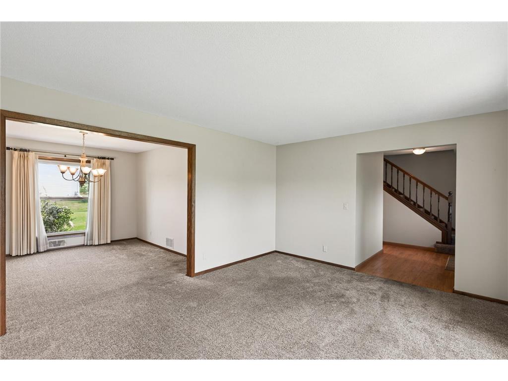 8100 W 102nd Street Bloomington MN 55438 7080003 image5