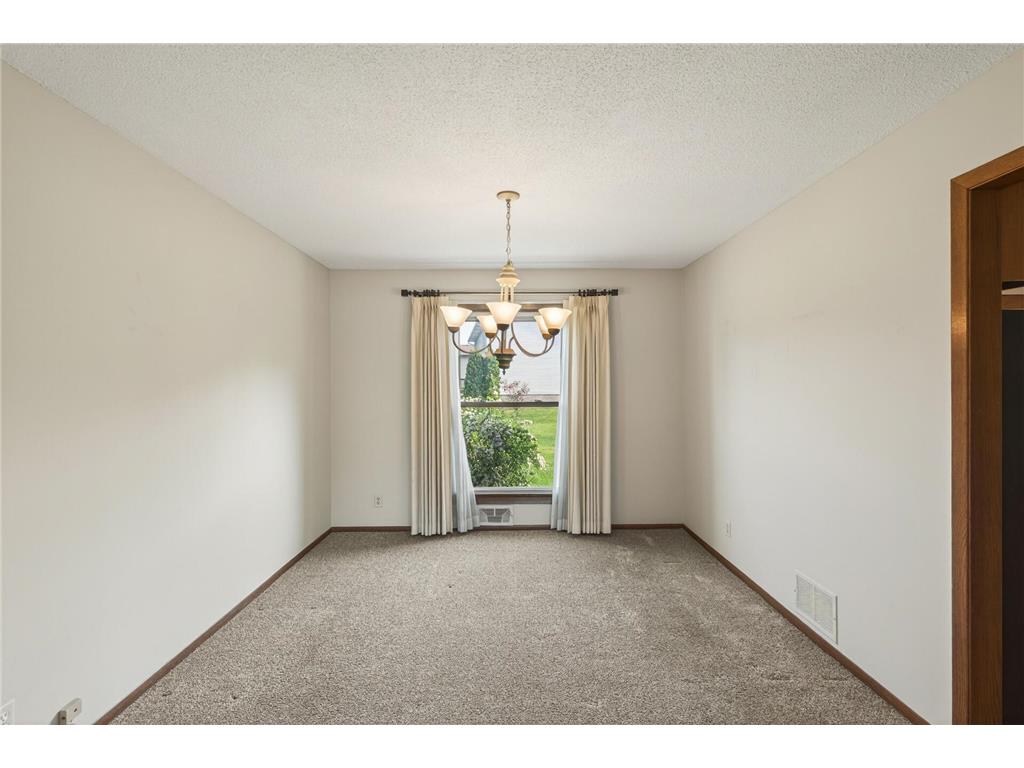 8100 W 102nd Street Bloomington MN 55438 7080003 image7