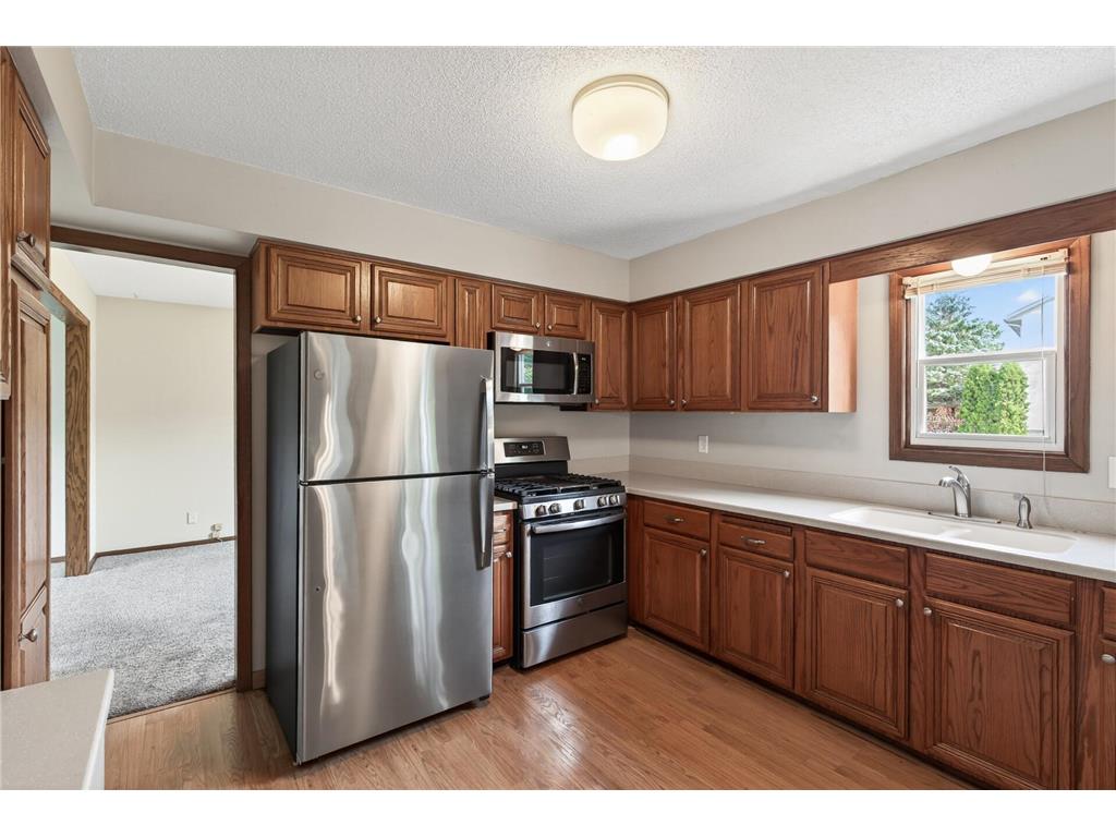 8100 W 102nd Street Bloomington MN 55438 7080003 image8