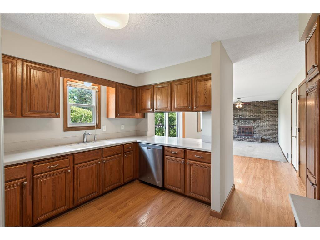 8100 W 102nd Street Bloomington MN 55438 7080003 image9