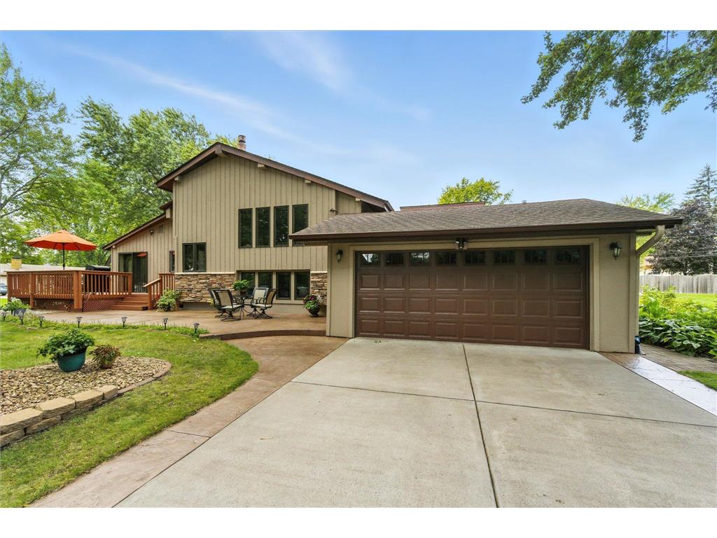 8100 Wynnwood Road Golden Valley MN 55427 7039030 image1