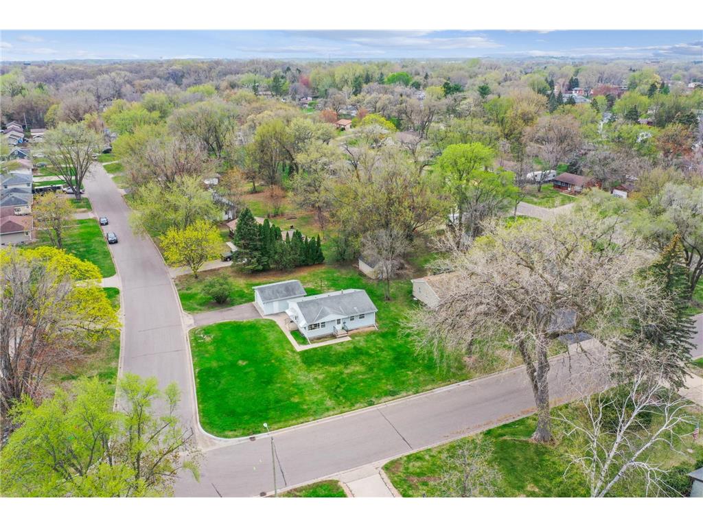 8101 64th Avenue N Brooklyn Park MN 55428 6713886 image1