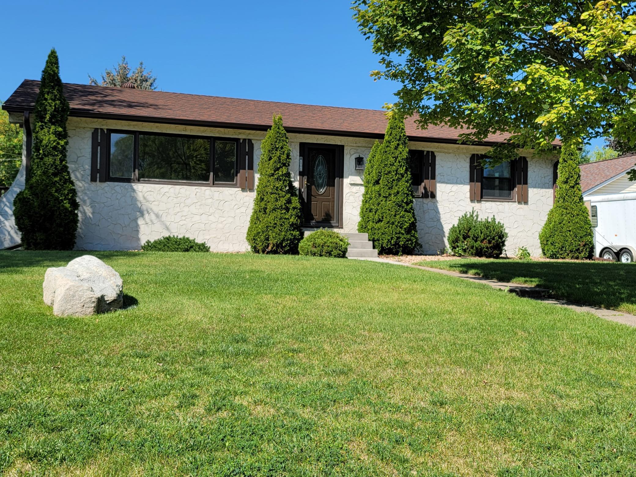 8101 Dupont Avenue N, Brooklyn Park, MN 55444 MLS 6094634 Edina Realty