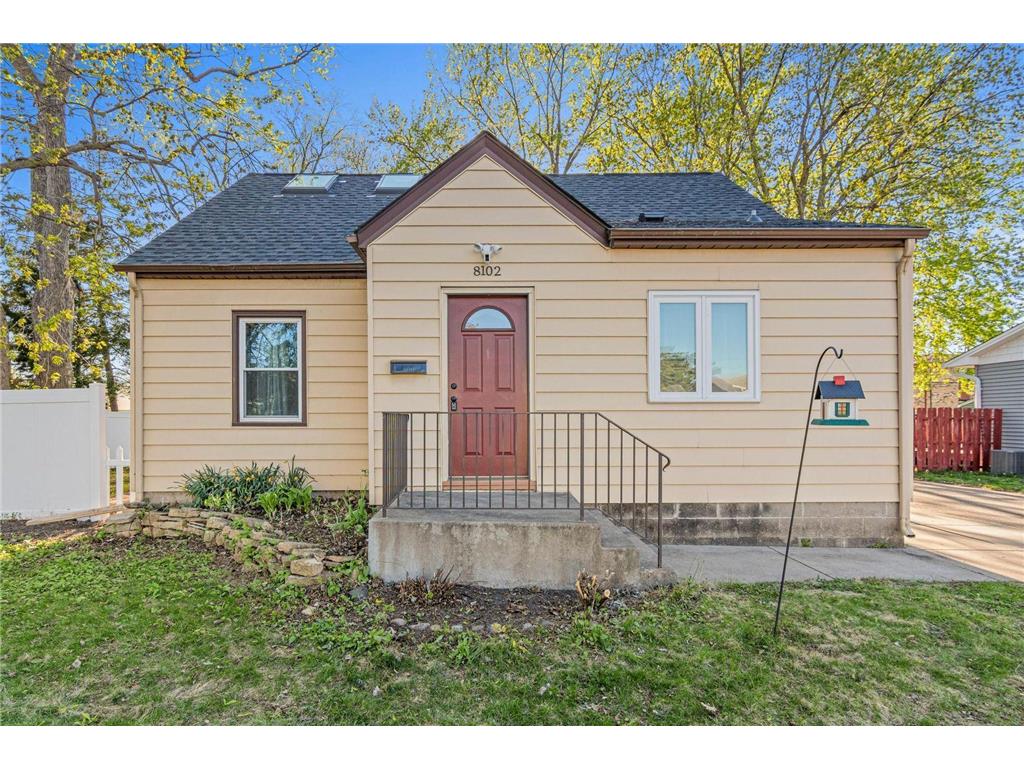 8102 13th Avenue S Bloomington MN 55425 6715044 image1