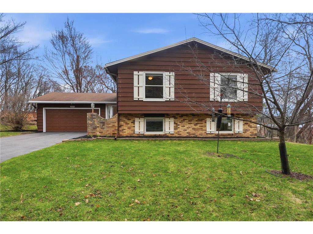 8105 Dakota Lane Chanhassen MN 55317 - Rice Marsh 7054898 image1