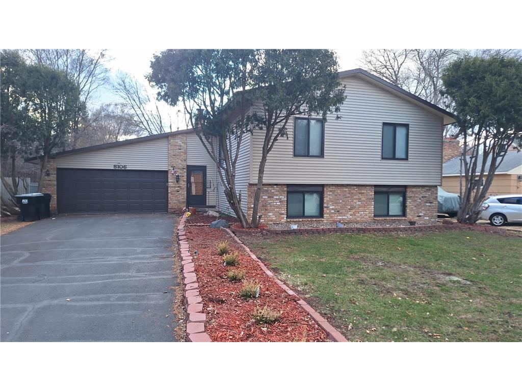8106 Groveland Road Mounds View MN 55112 7059489 image1