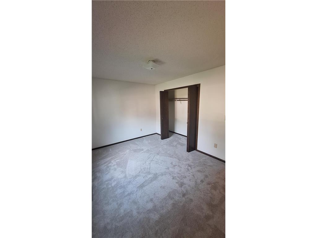 8106 Groveland Road Mounds View MN 55112 7059489 image16