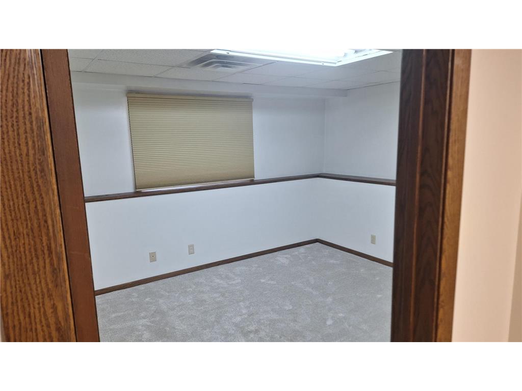 8106 Groveland Road Mounds View MN 55112 7059489 image22