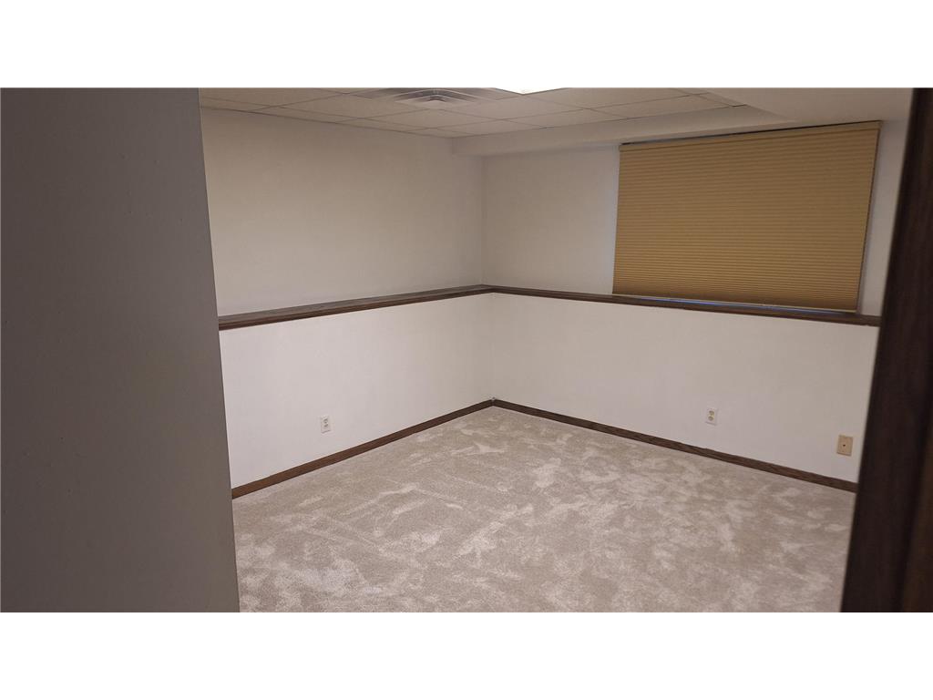 8106 Groveland Road Mounds View MN 55112 7059489 image23