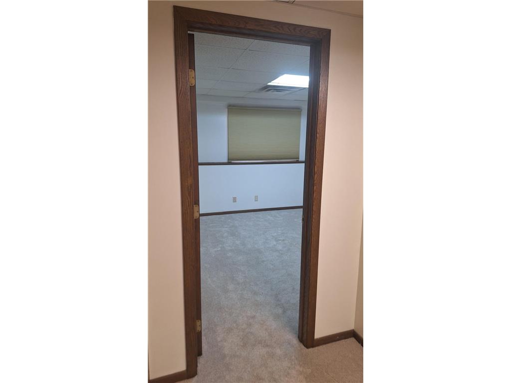 8106 Groveland Road Mounds View MN 55112 7059489 image27