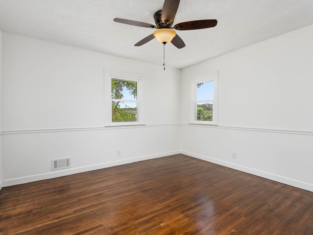 8108 Ensign Curve Bloomington MN 55438 7099015 image17