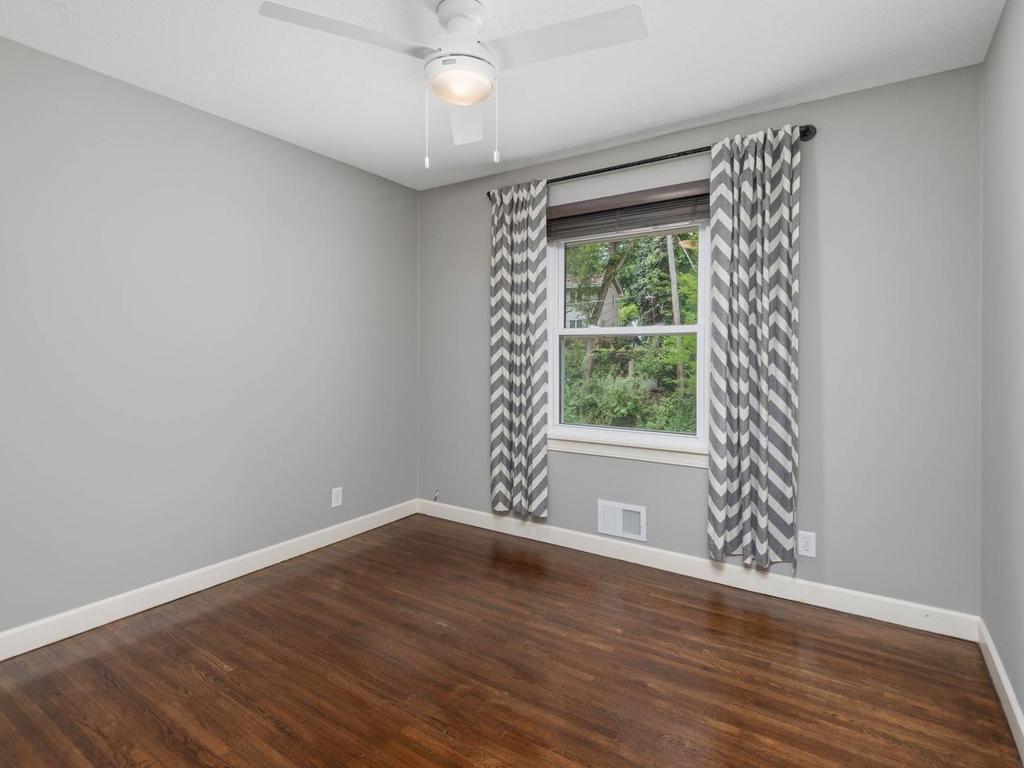 8108 Ensign Curve Bloomington MN 55438 7099015 image21