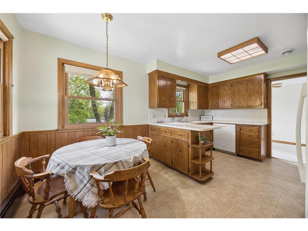 8108 Mount Curve Boulevard Brooklyn Park MN 55445 7071447 image12