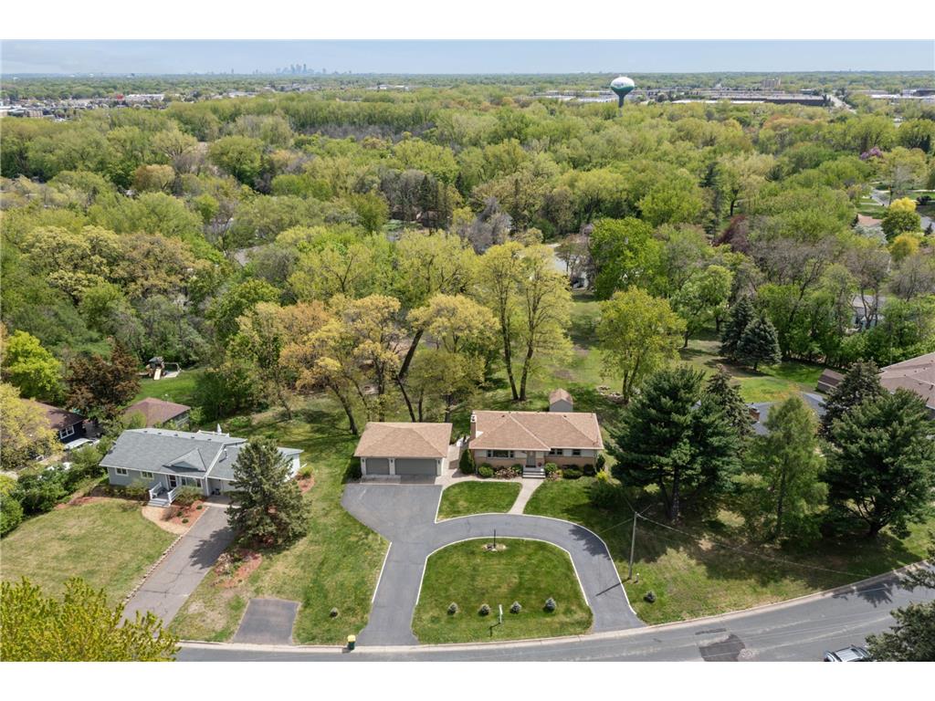 8108 Mount Curve Boulevard Brooklyn Park MN 55445 7071447 image3