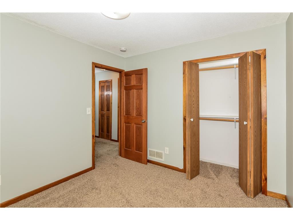 8108 N College Park Drive Brooklyn Park MN 55445 7014611 image13