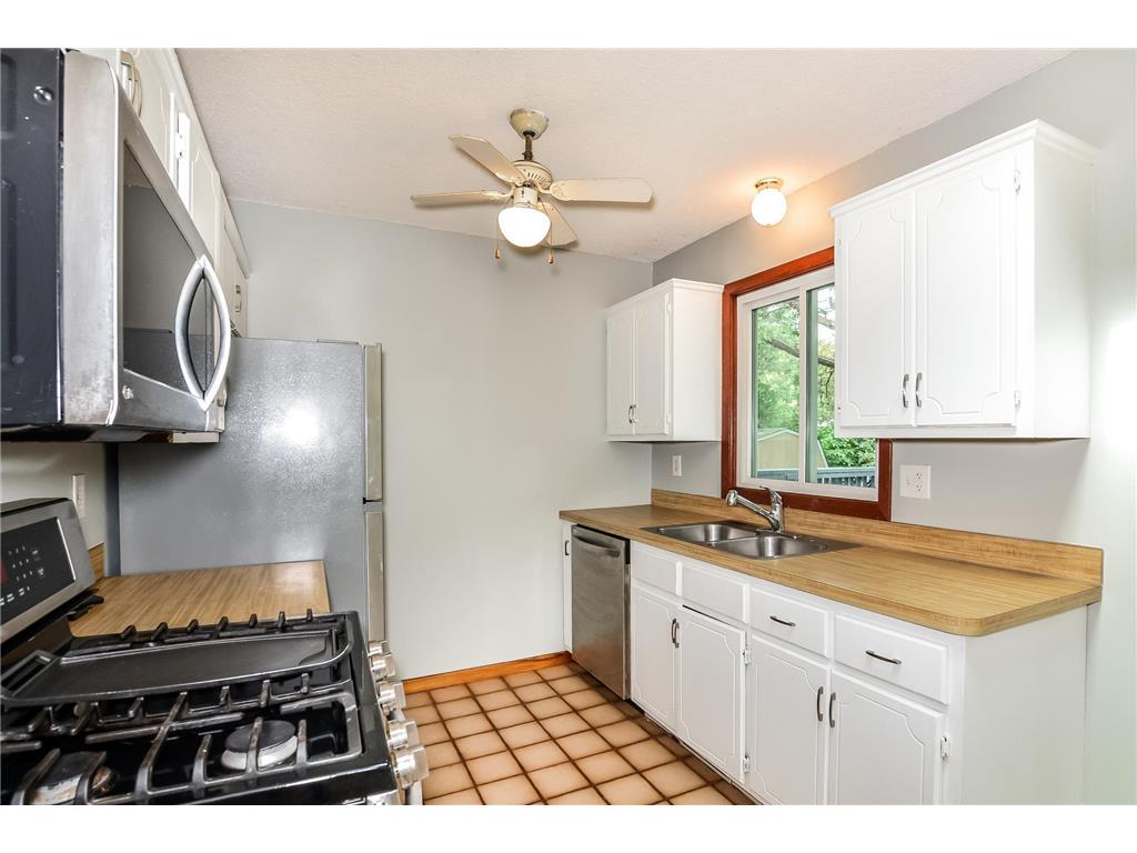 8108 N College Park Drive Brooklyn Park MN 55445 7014611 image7