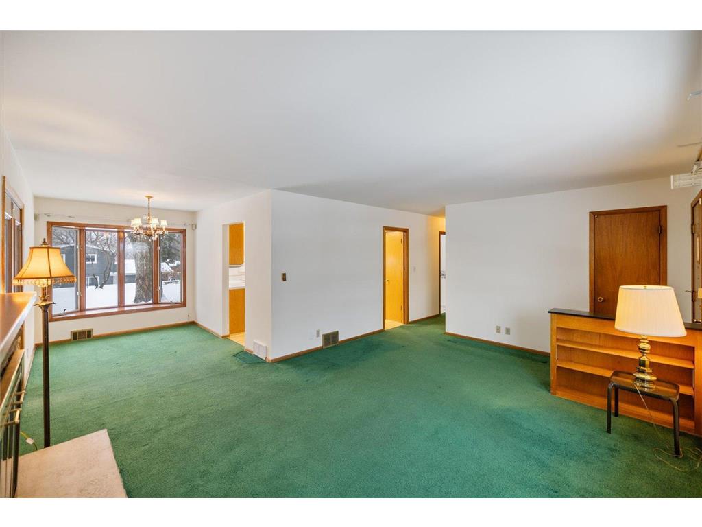 8109 30th Avenue N Crystal MN 55427 7005525 image14