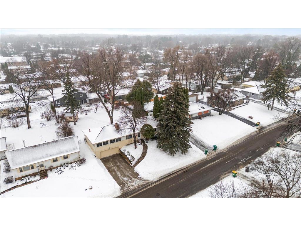 8109 30th Avenue N Crystal MN 55427 7005525 image3