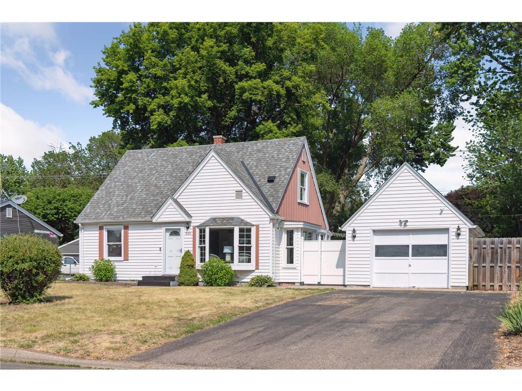 8109 Stevens Avenue S Bloomington MN 55420 6386256 image1