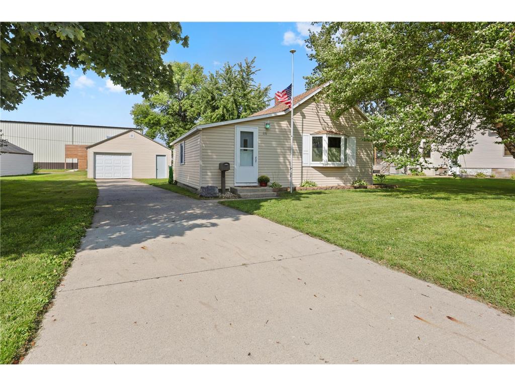 811 13th Street N Benson MN 56215 6788168 image1