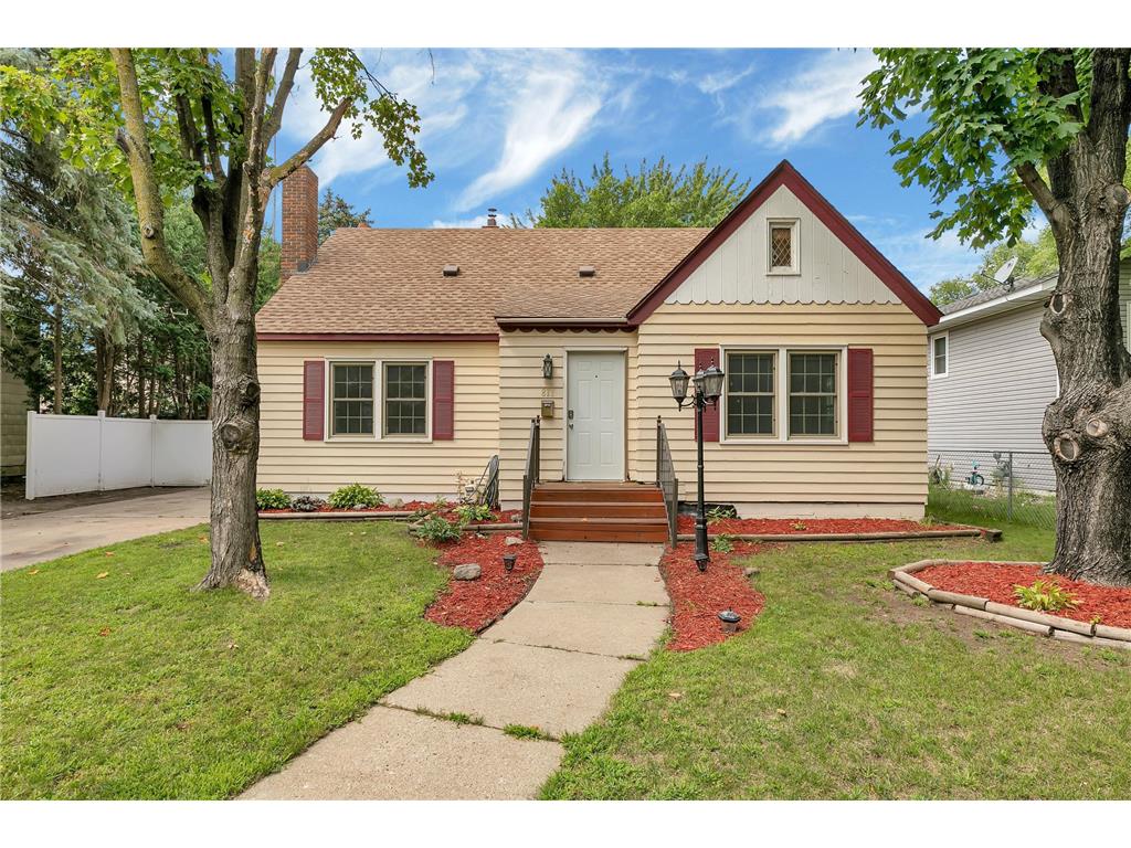 811 15th Avenue S, Saint Cloud, MN 56301 MLS 6248446 Edina Realty