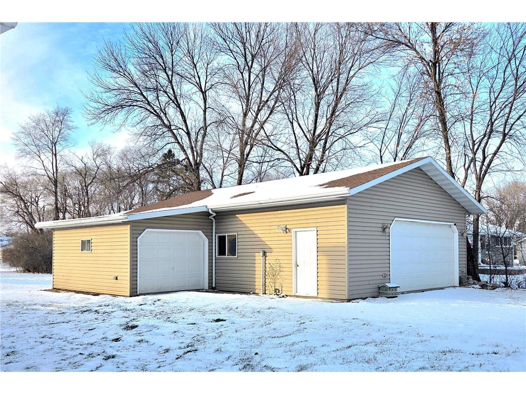 811 1st Avenue E Ada MN 56510 6824566 image8