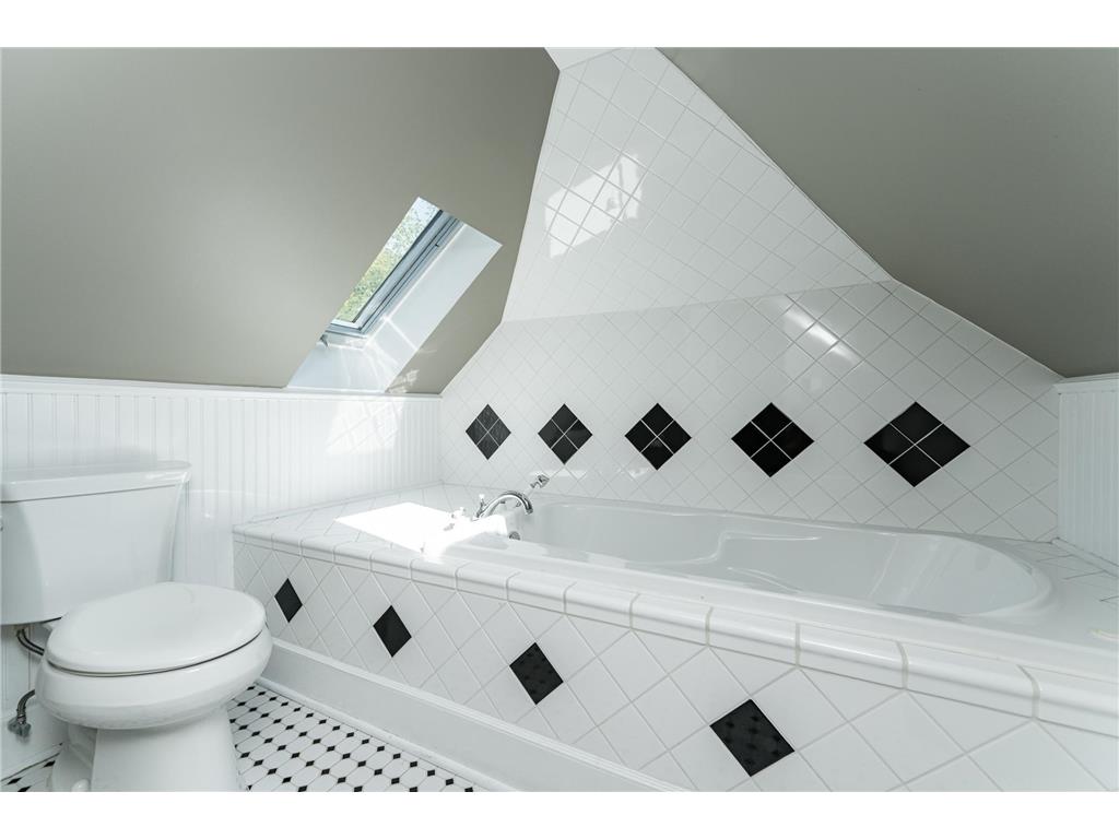 811 6th Street SW Rochester MN 55902 6768618 image31