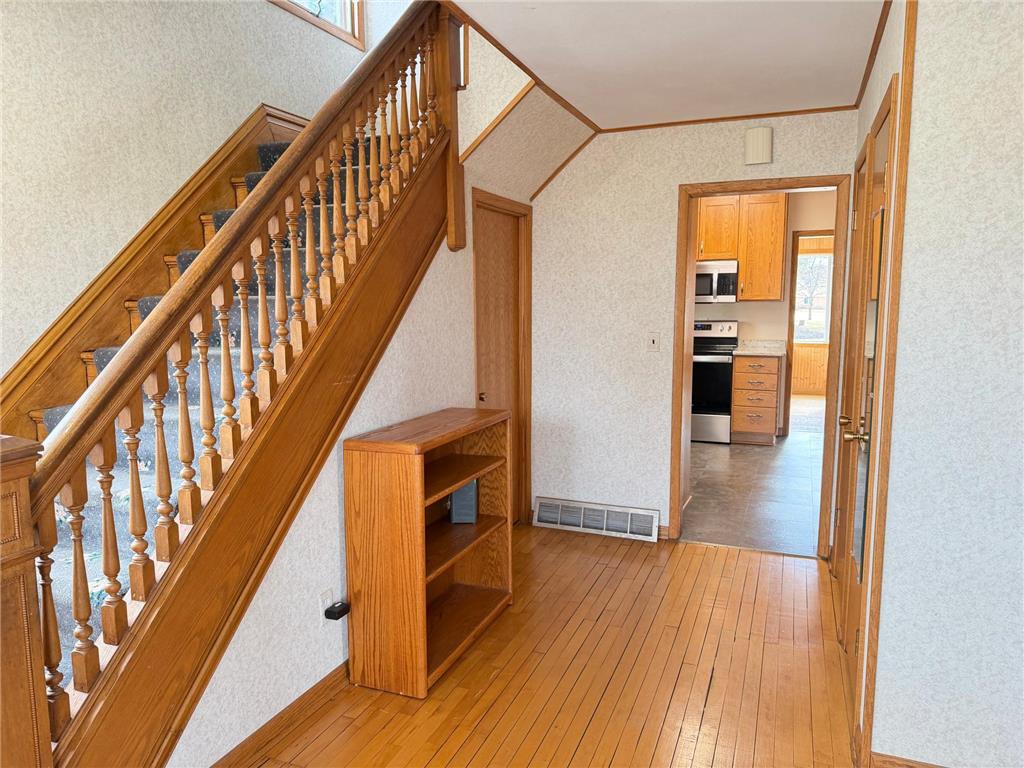 811 E Division Street Elbow Lake MN 56531 7033855 image19