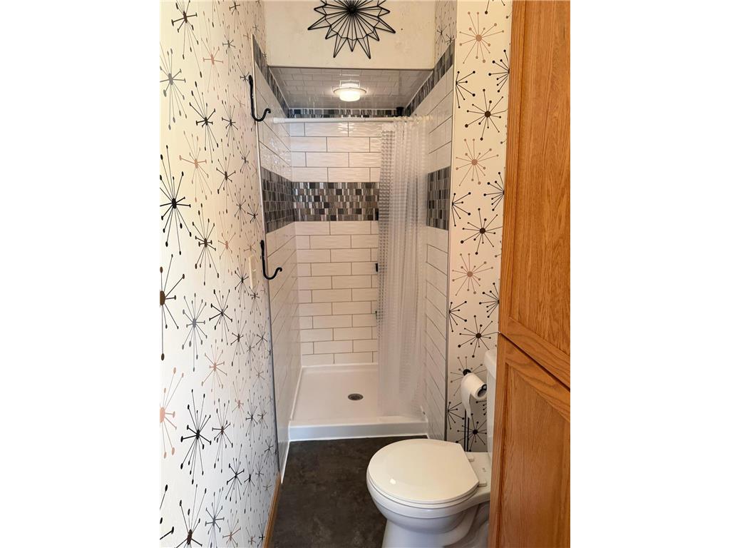 811 E Division Street Elbow Lake MN 56531 7033855 image40