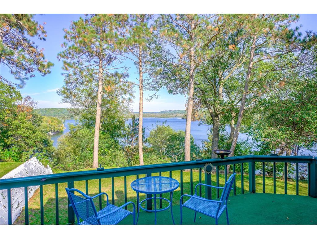 811 Mallalieu Drive Hudson WI 54016 - Mallalieu Lake 6437281 image1