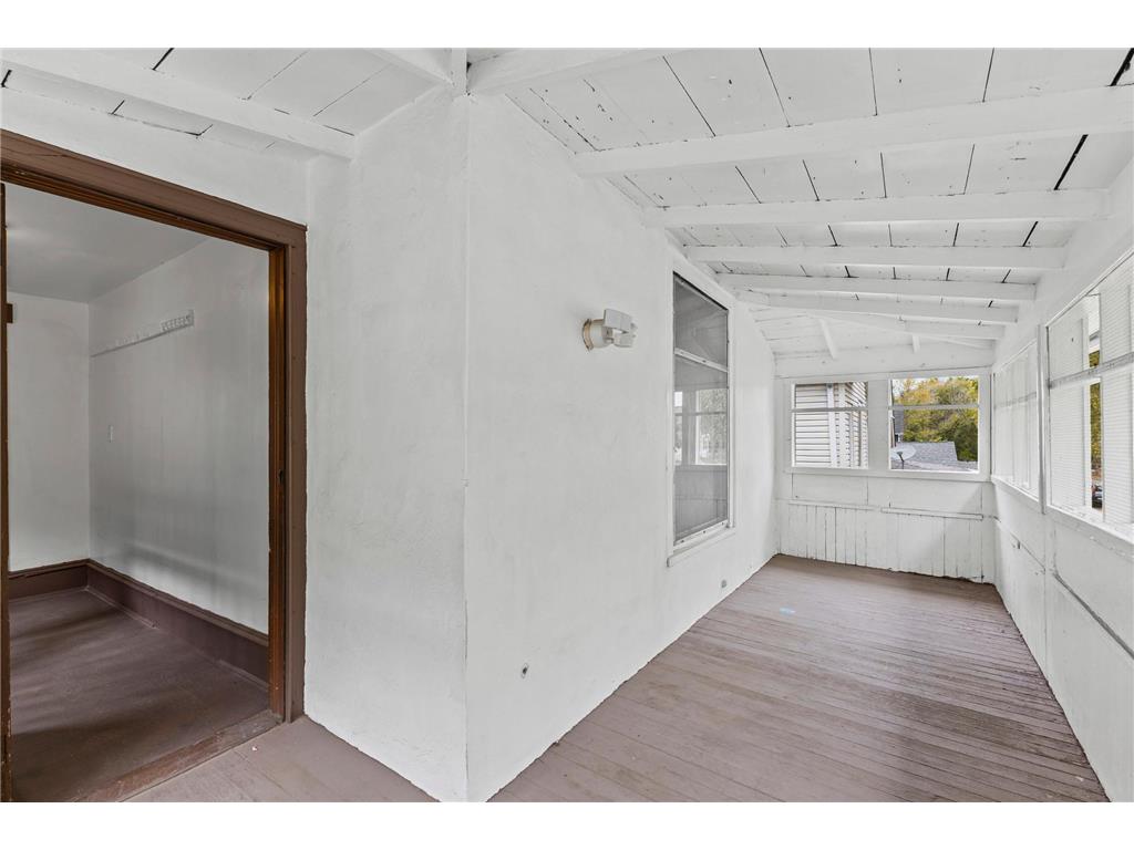 811 Queen Avenue N Minneapolis MN 55411 6807437 image18