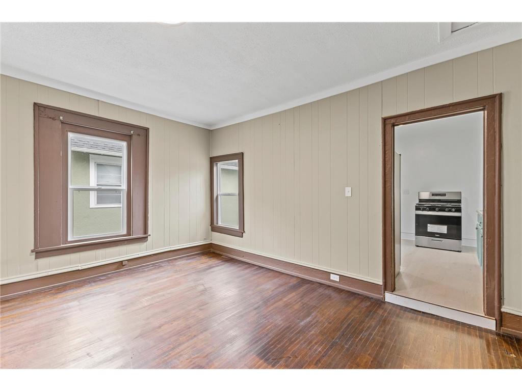 811 Queen Avenue N Minneapolis MN 55411 6807437 image21