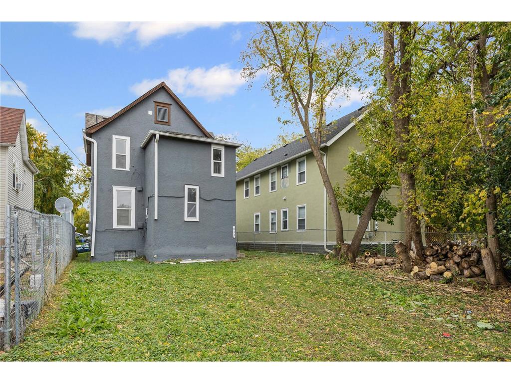 811 Queen Avenue N Minneapolis MN 55411 6807437 image32