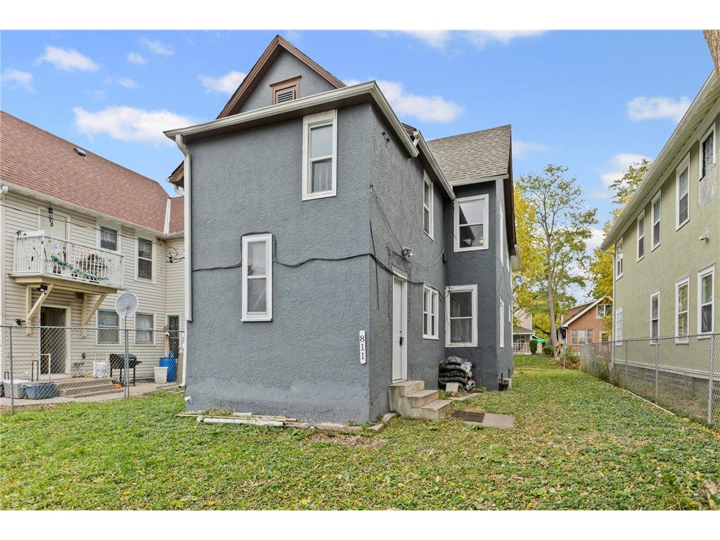 811 Queen Avenue N Minneapolis MN 55411 6807437 image33