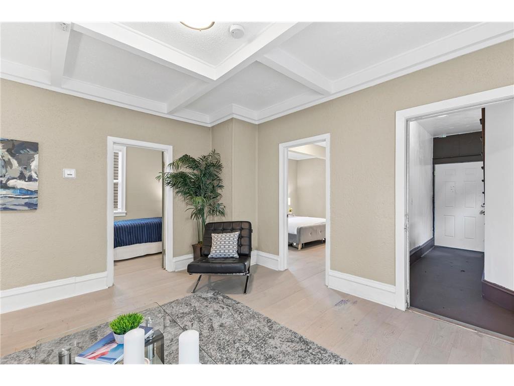 811 Queen Avenue N Minneapolis MN 55411 6807437 image6