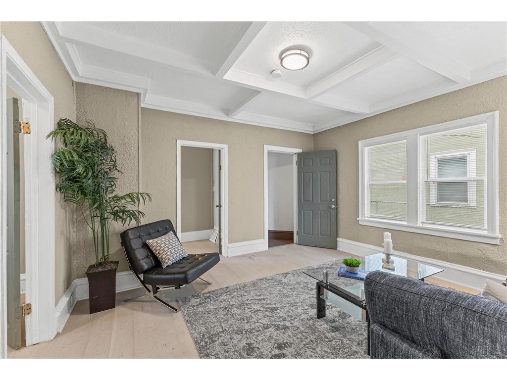 811 Queen Avenue N Minneapolis MN 55411 6807437 image7