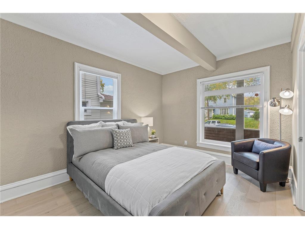 811 Queen Avenue N Minneapolis MN 55411 6807437 image8