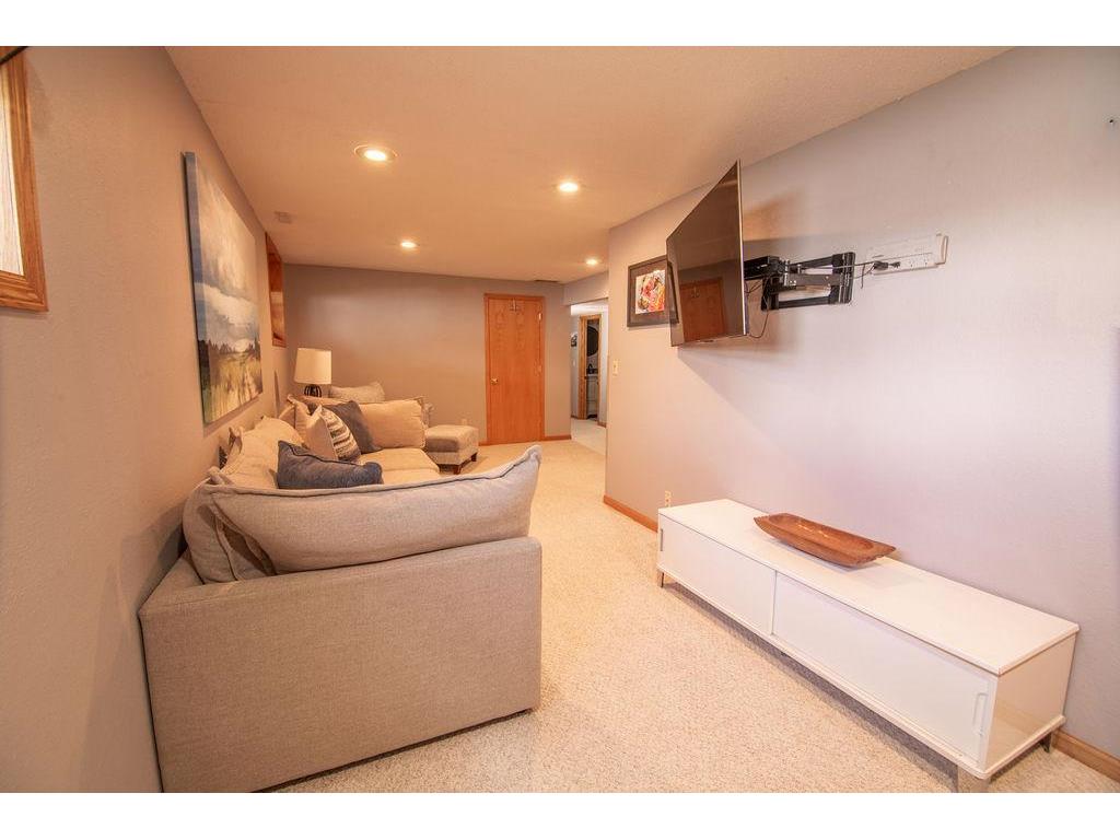 811 Roosevelt Street Alexandria MN 56308 7062386 image38