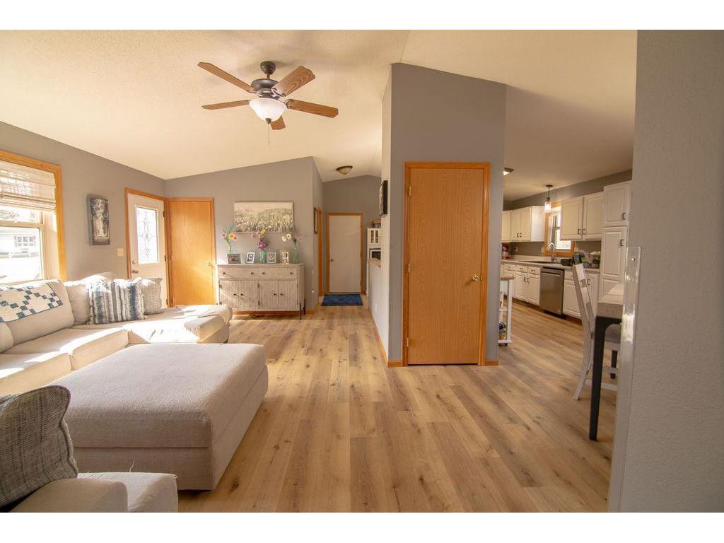 811 Roosevelt Street Alexandria MN 56308 7062386 image9