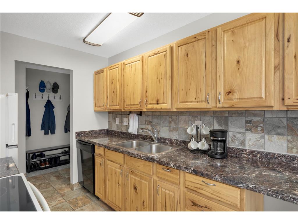 811 Smetana Road #8 Hopkins MN 55343 7038220 image4