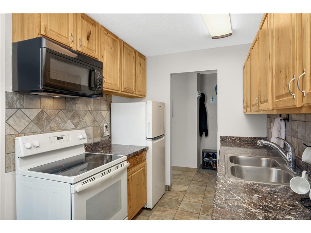 811 Smetana Road #8 Hopkins MN 55343 7038220 image5