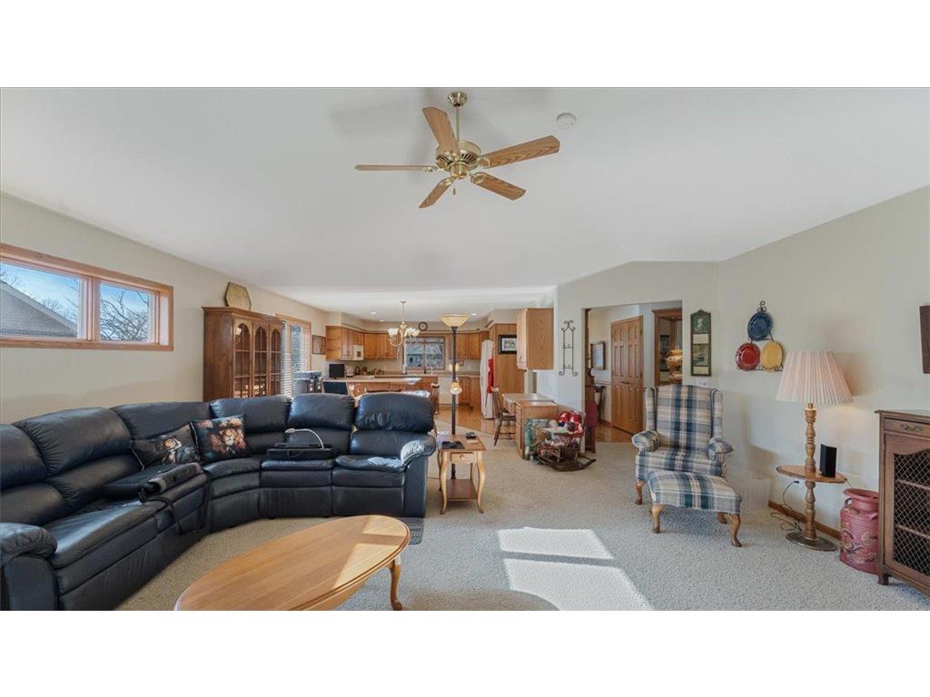 811 Westland Street New London MN 56273 6821188 image21