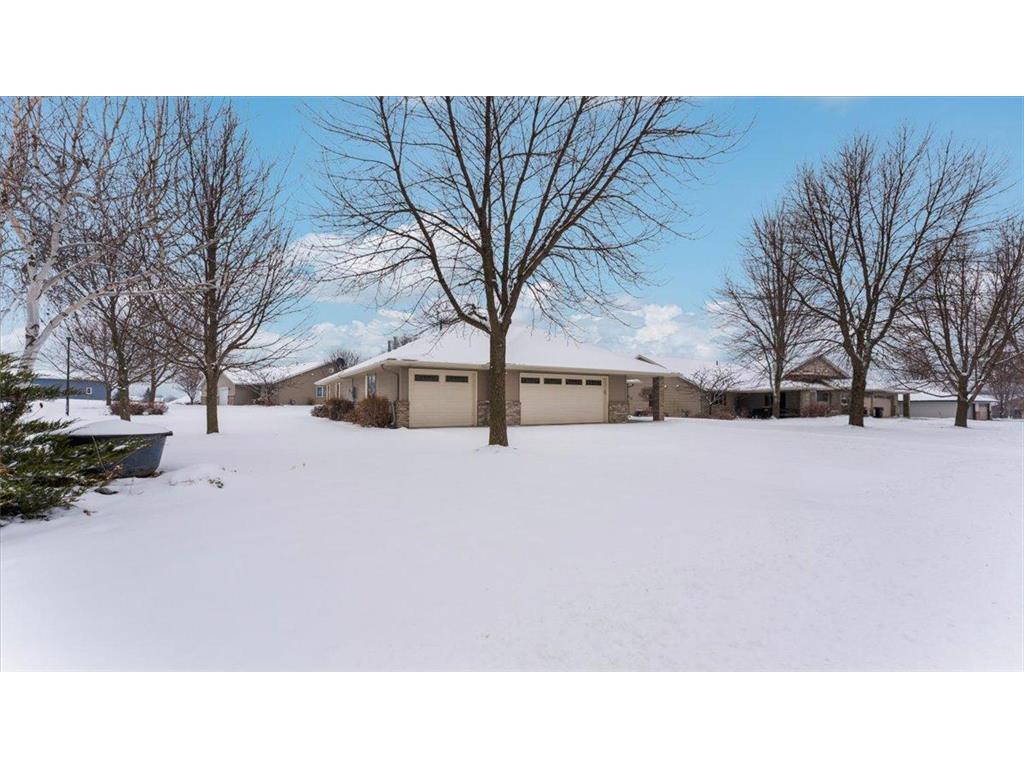 811 Westland Street New London MN 56273 6821188 image3