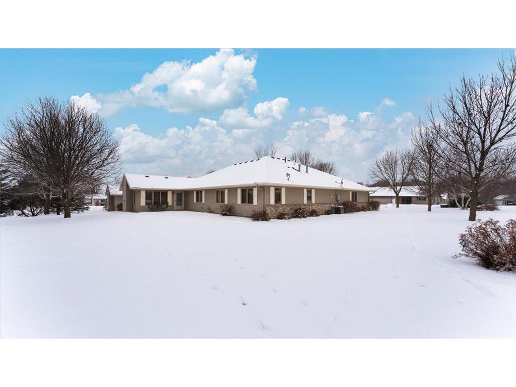 811 Westland Street New London MN 56273 6821188 image4