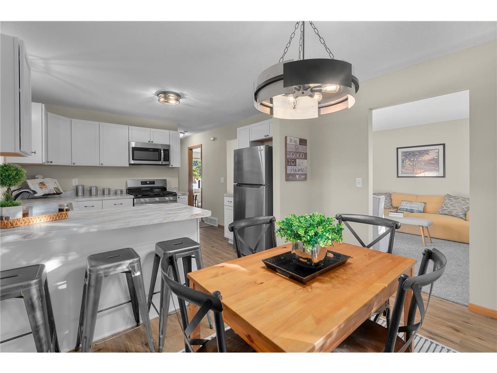 8112 Janero Avenue S Cottage Grove MN 55016 6804669 image1