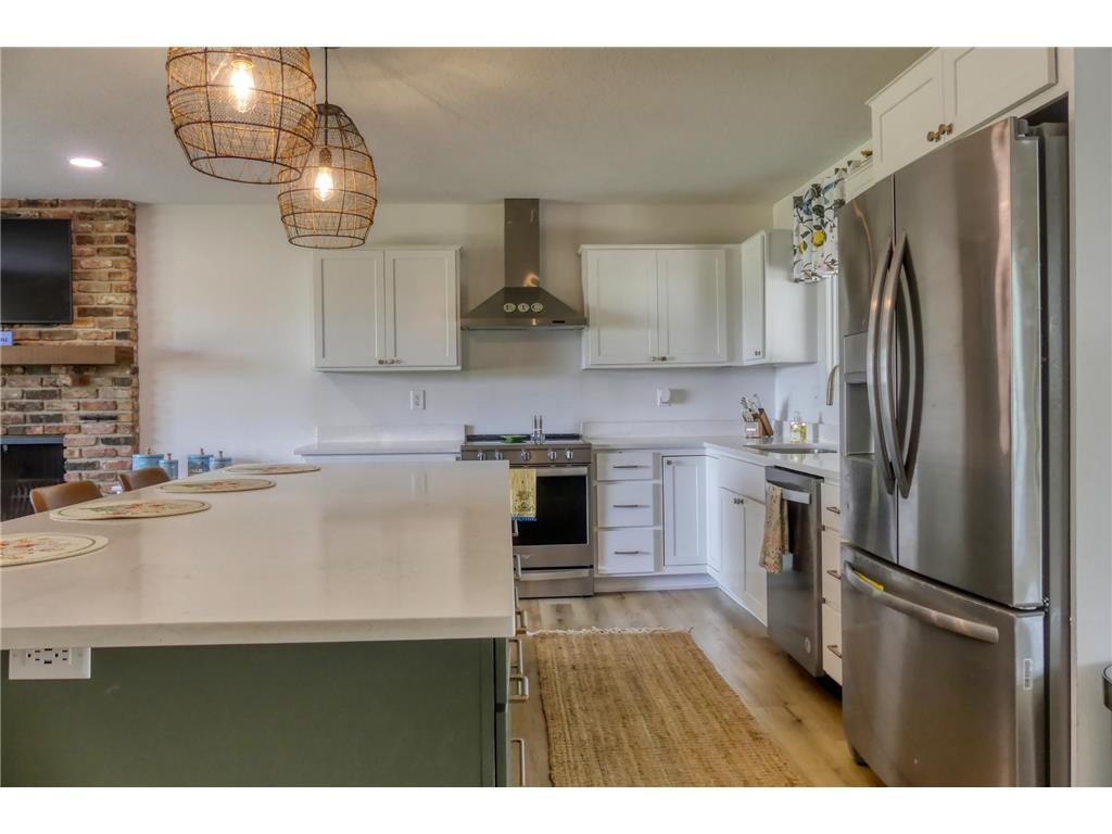 8112 N Shore Trail N Forest Lake MN 55025 - Forest 7019995 image20